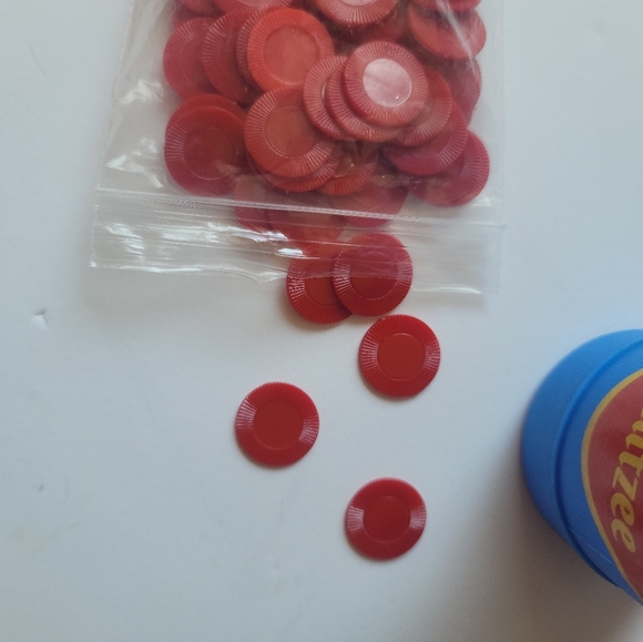 Yahtzee Game Pieces from 1975 copyright edition - Picture 4 of 6